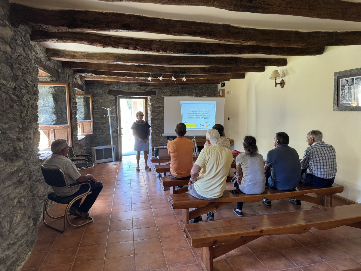Reuniones participativas murias de paredes