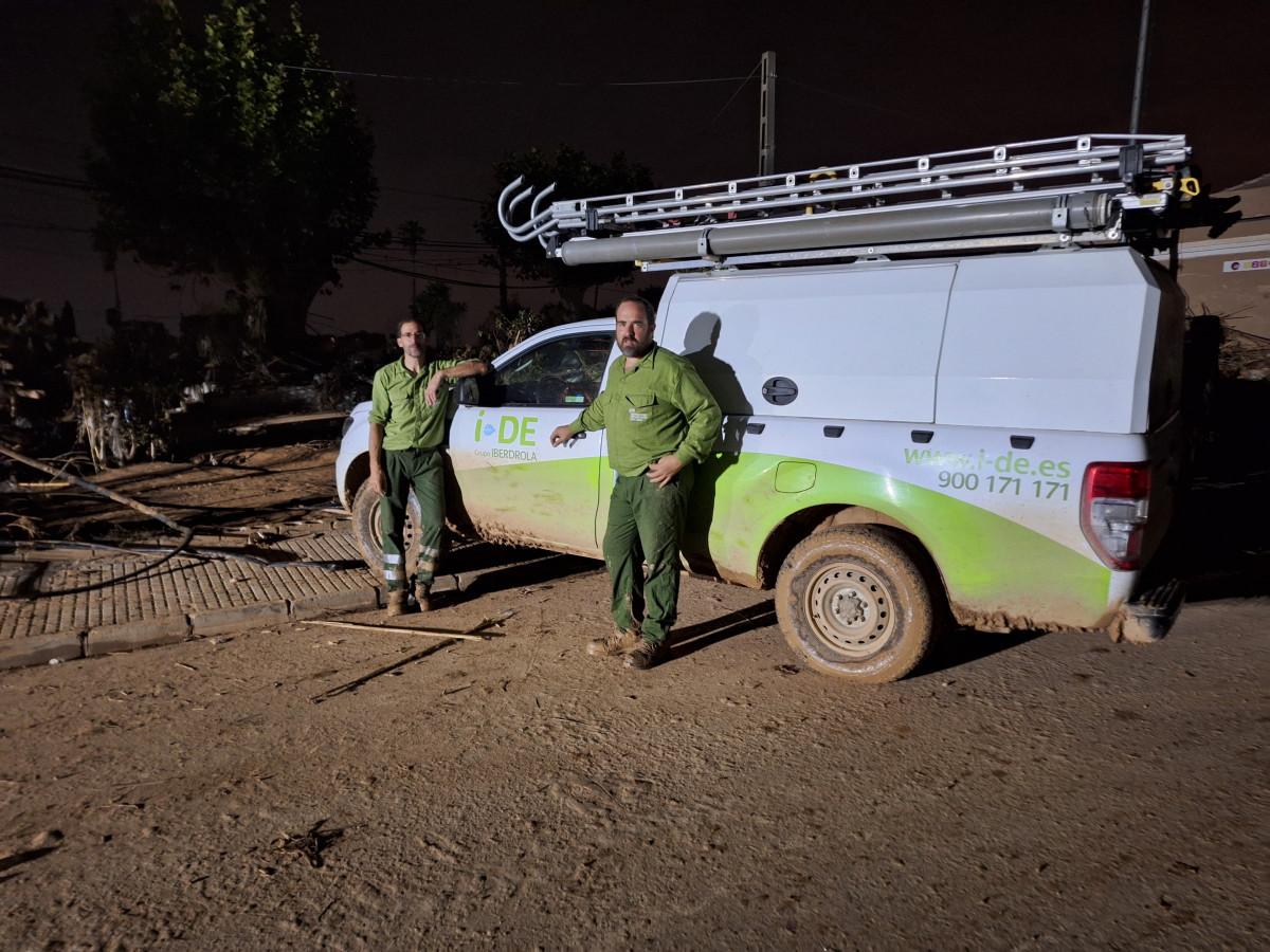 Oscar garcia raul gonzalez brigada i DE Iberdrola Cistierna DANA