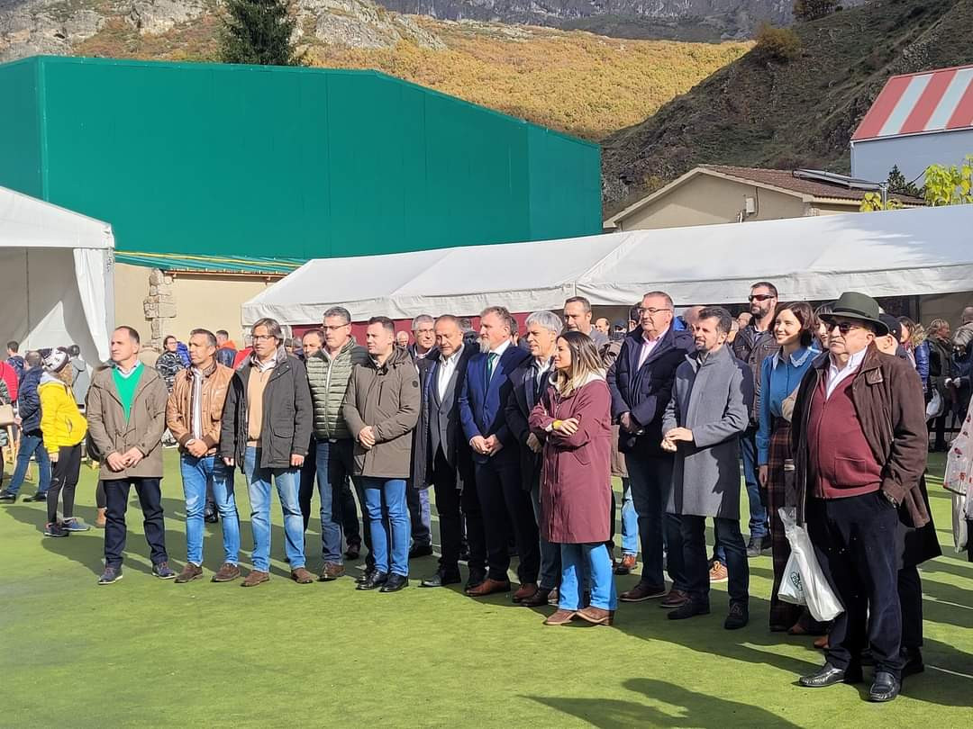 Feria de la cecina de chivo 2024 vegacervera (7)