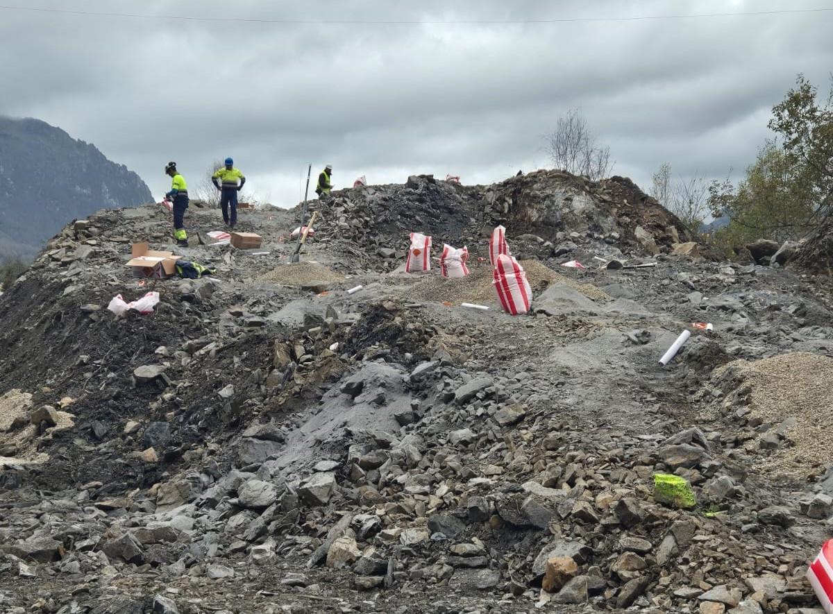 Obras desprendimiento argayo AP 66 autopista leon asturias
