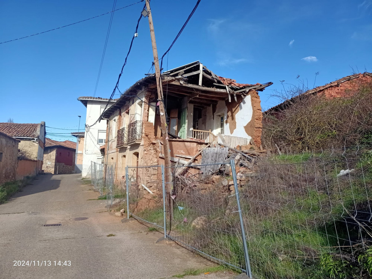 Vivienda en ruinas sorriba del esla (3)