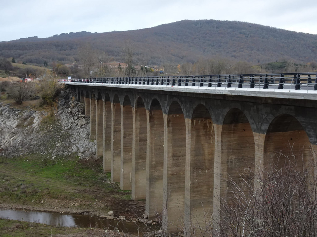 Puente de vau00f1es embalse de requejada cervera   la pernia (4)