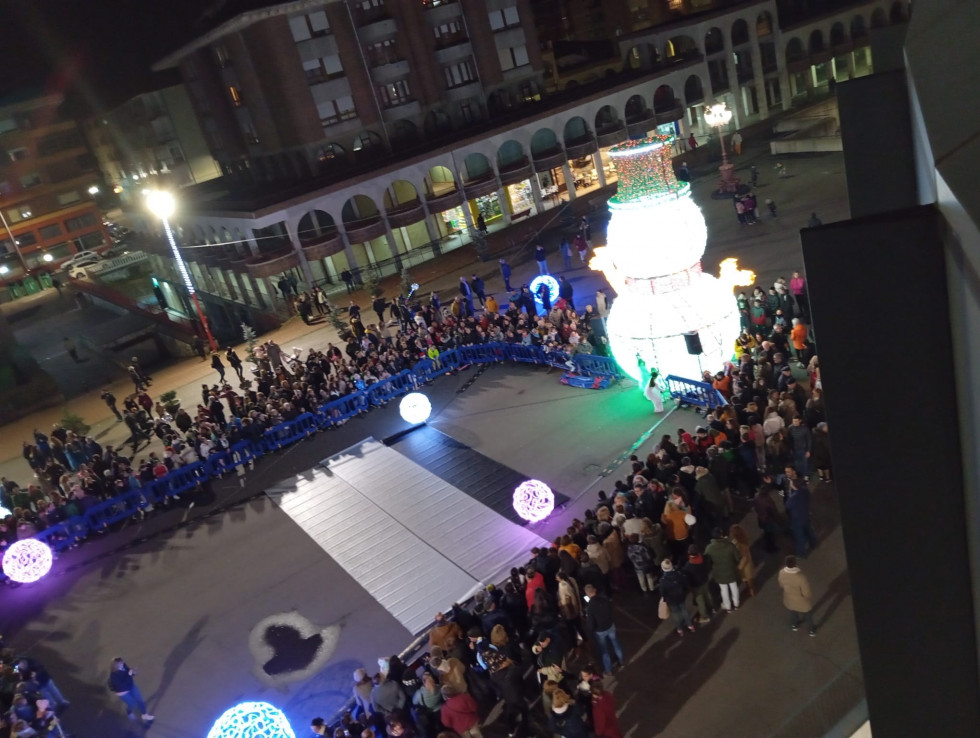 Encendido alumbrado guardo navidad 2024 (3)