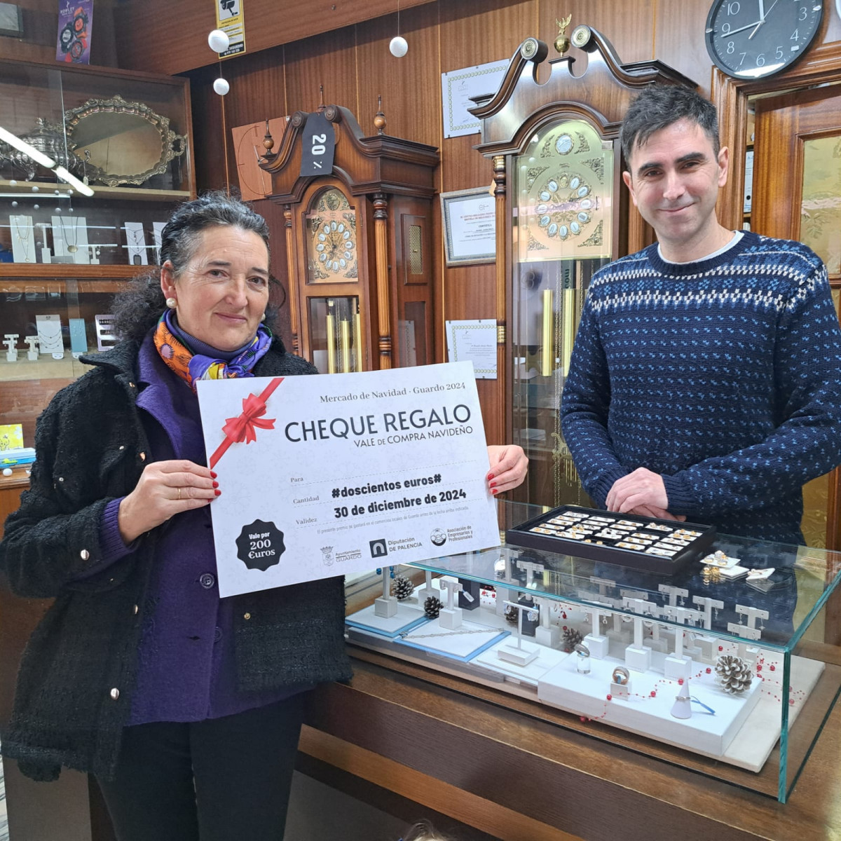 Premiados sorteo mercado navideu00f1o guardo
