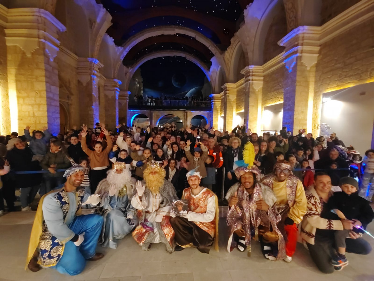 Cabalgata despedida reyes magos 2025 becerril