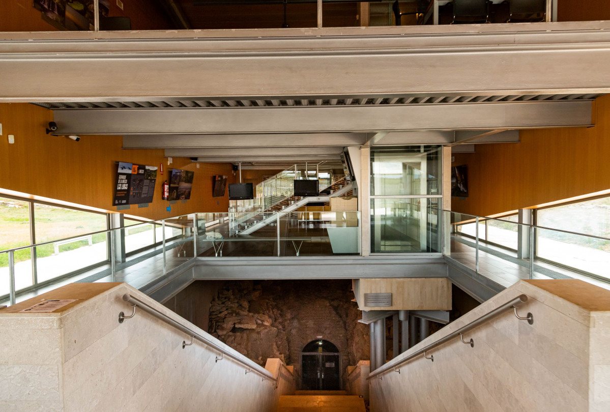 Acceso cueva de los franceses