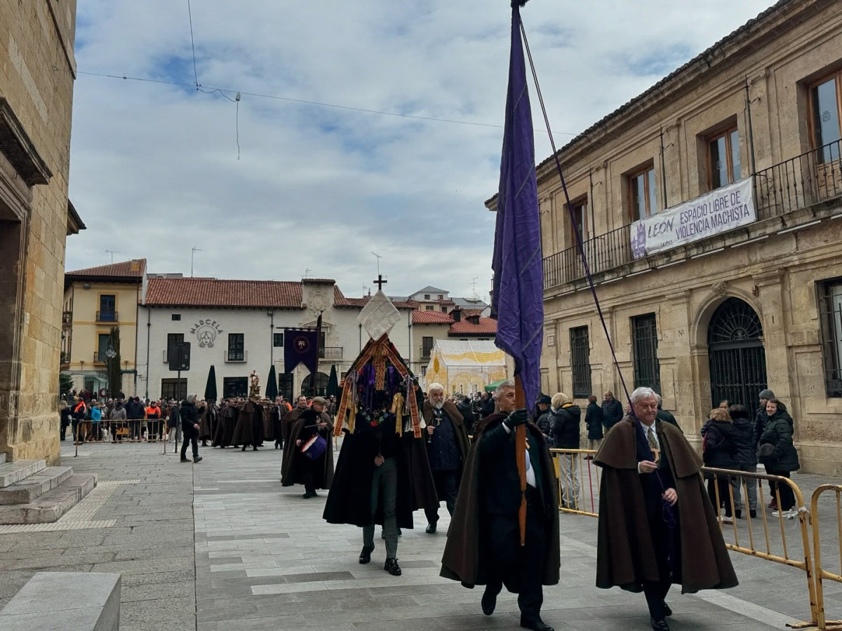 San anton leon 2025 (3)