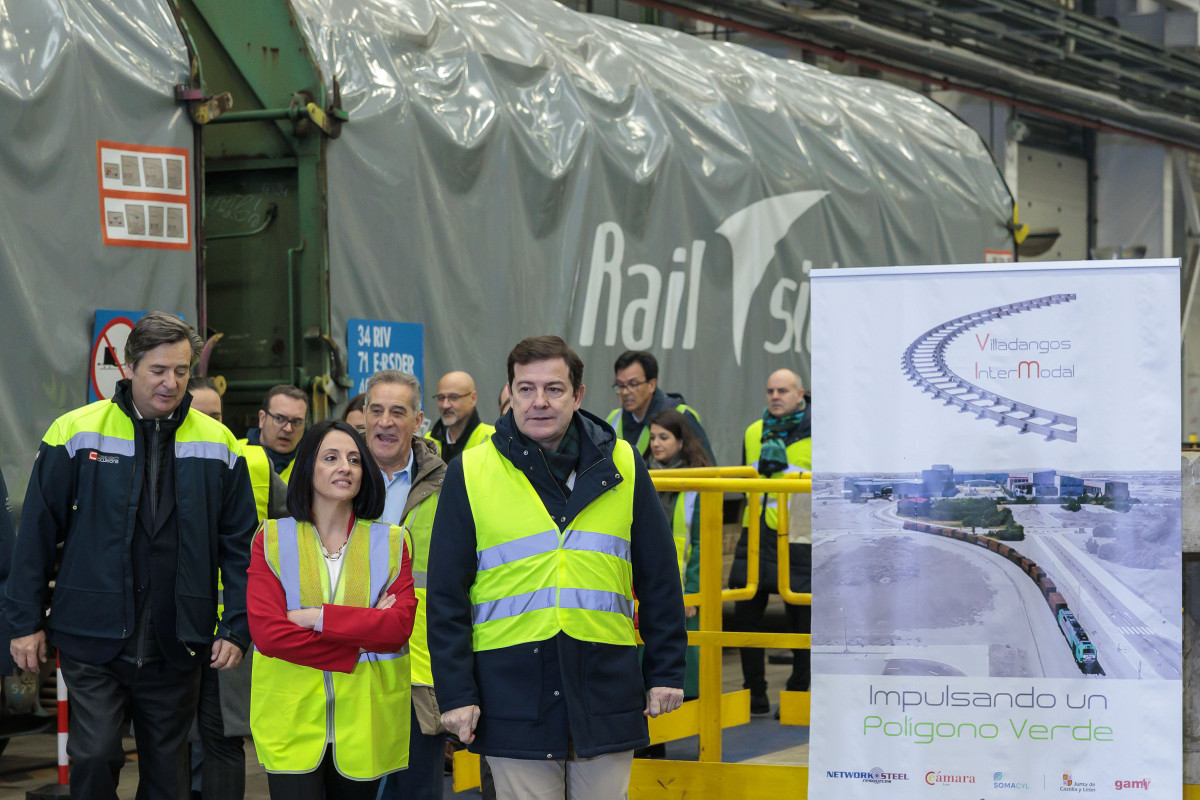 Inauguracion linea de tren poligono villadangos del paramo (2)