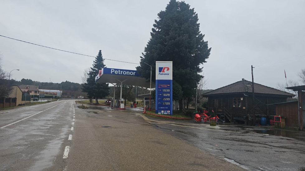 Gasolinera de puente almuhey