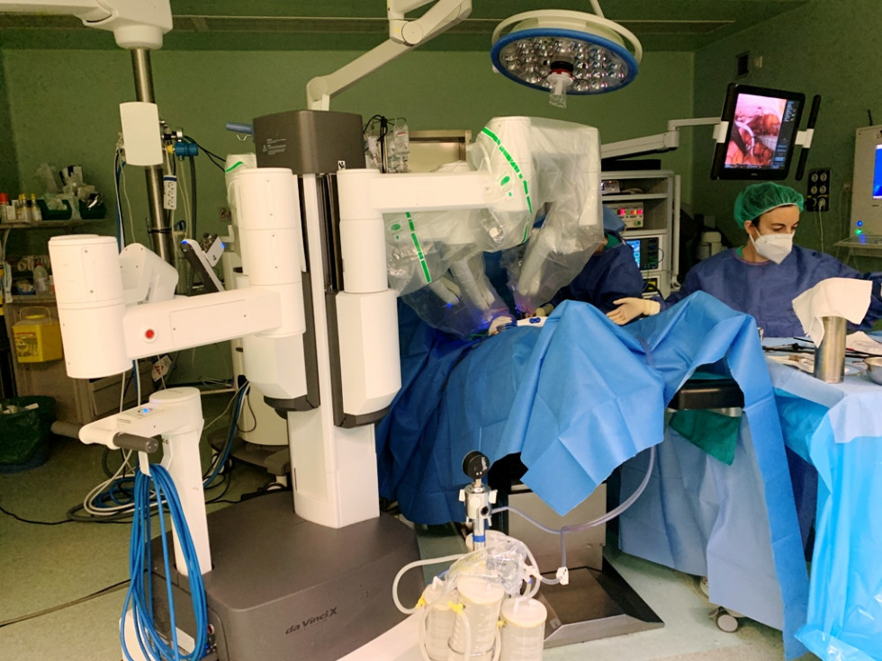 Robot da vinci hospital de leon