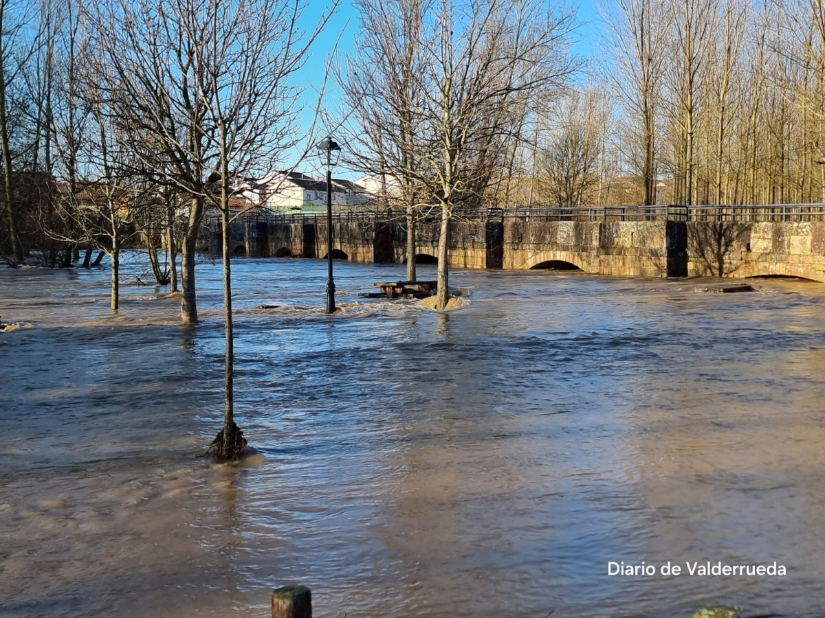 Rio cea desbordado almanza enero 25 (3)