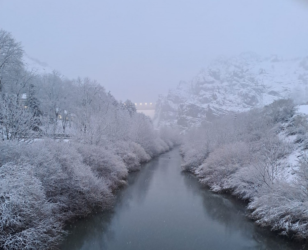 Embalse de camporredondo nieve 2025 (3)
