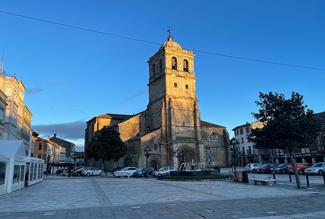 Colegiata de san miguel turismo aguilar