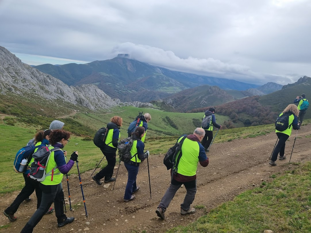En ruta por las enfermedades raras Senda de los Rojos