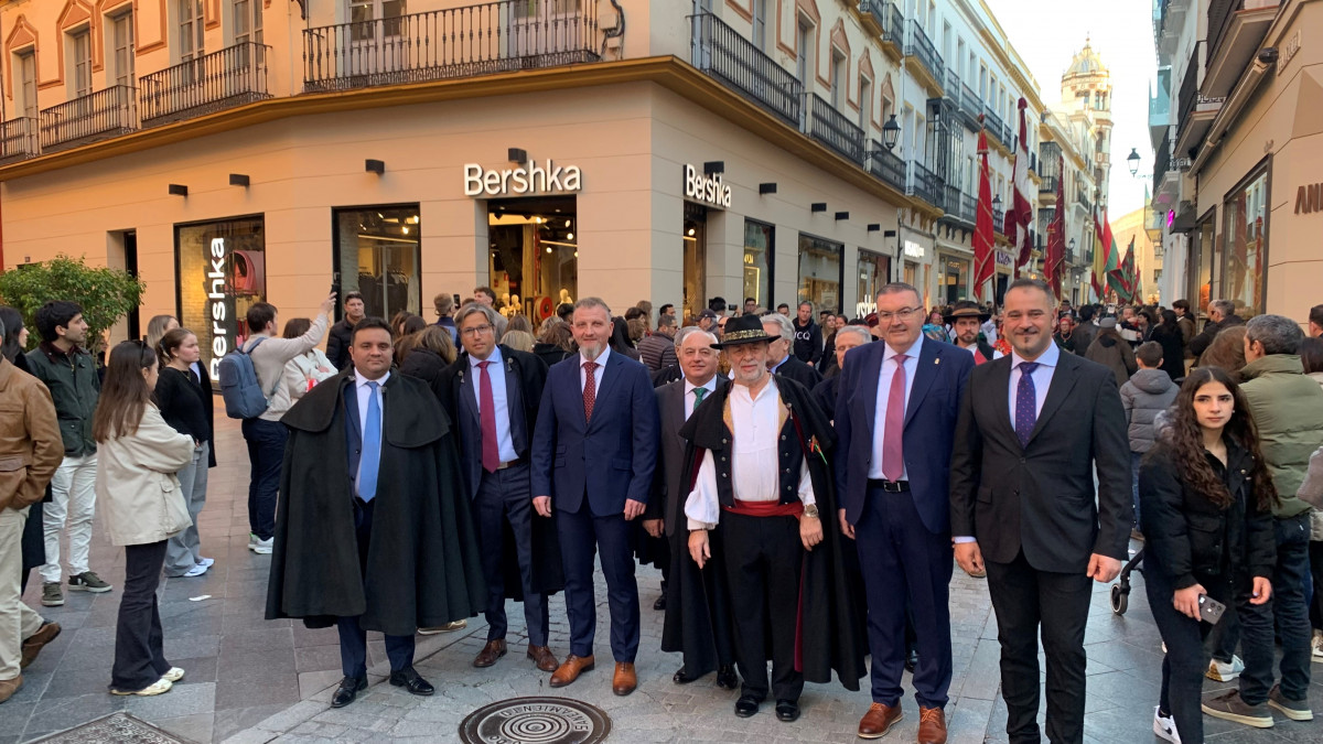 Dias de leon en sevilla pendones (2)