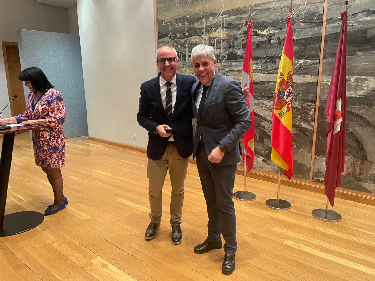 Acto entrega insignias V