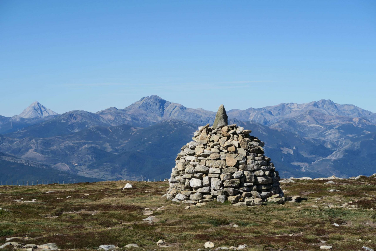 Pico Valdecebollas fdemescyl