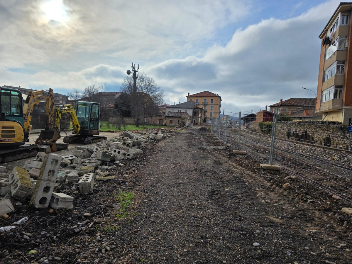 Obras calle economato cistierna