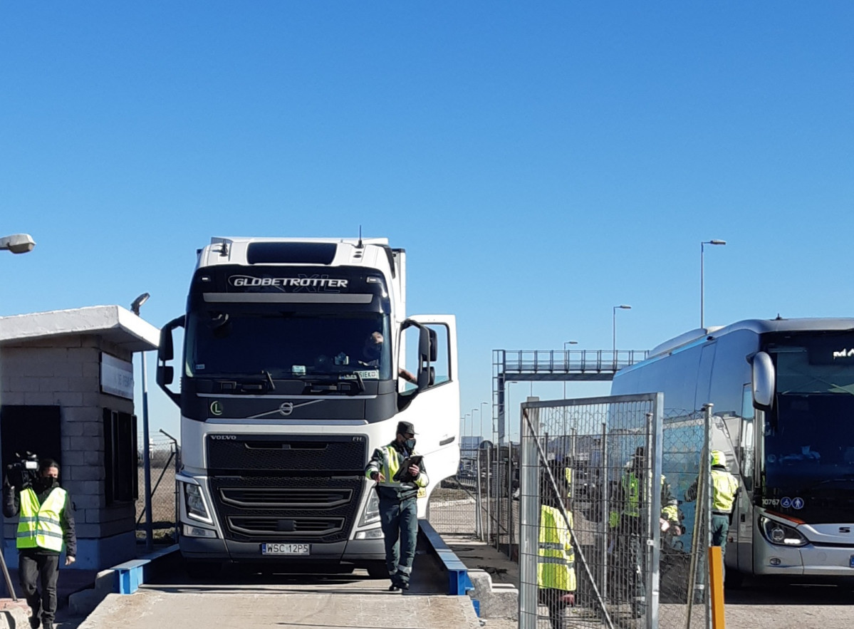 Control autobuses y camiones DGT