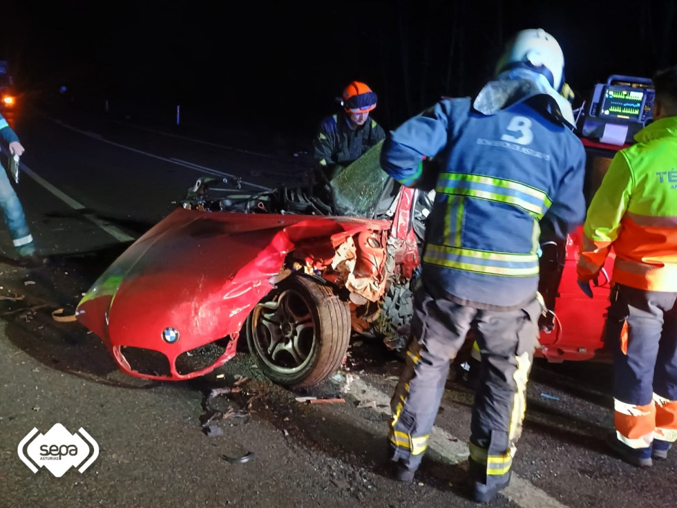 2025.02.18 ACCIDENTE DE TRÁFICO EN MIERES 2