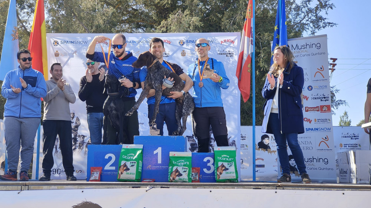 Podium club mushing montau00f1a oriental
