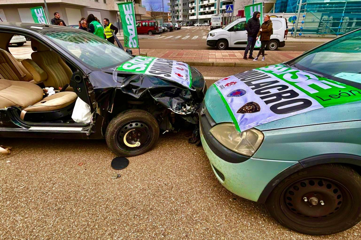 Simulacro accidente leon (2)