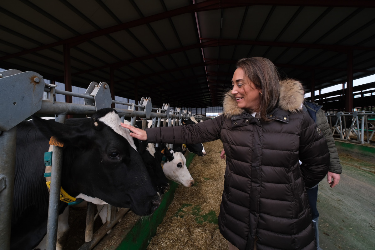 20250225 CONSEJERA AGRICULTURA GRANJA VACUNO ROBOTS 10