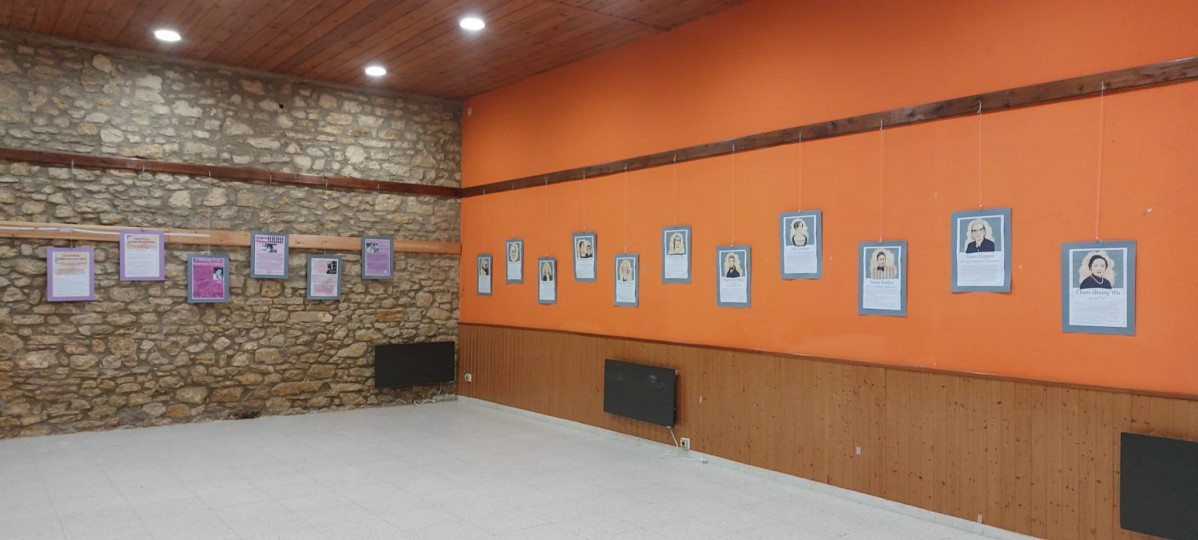 Exposicion dia de la mujer bou00f1ar