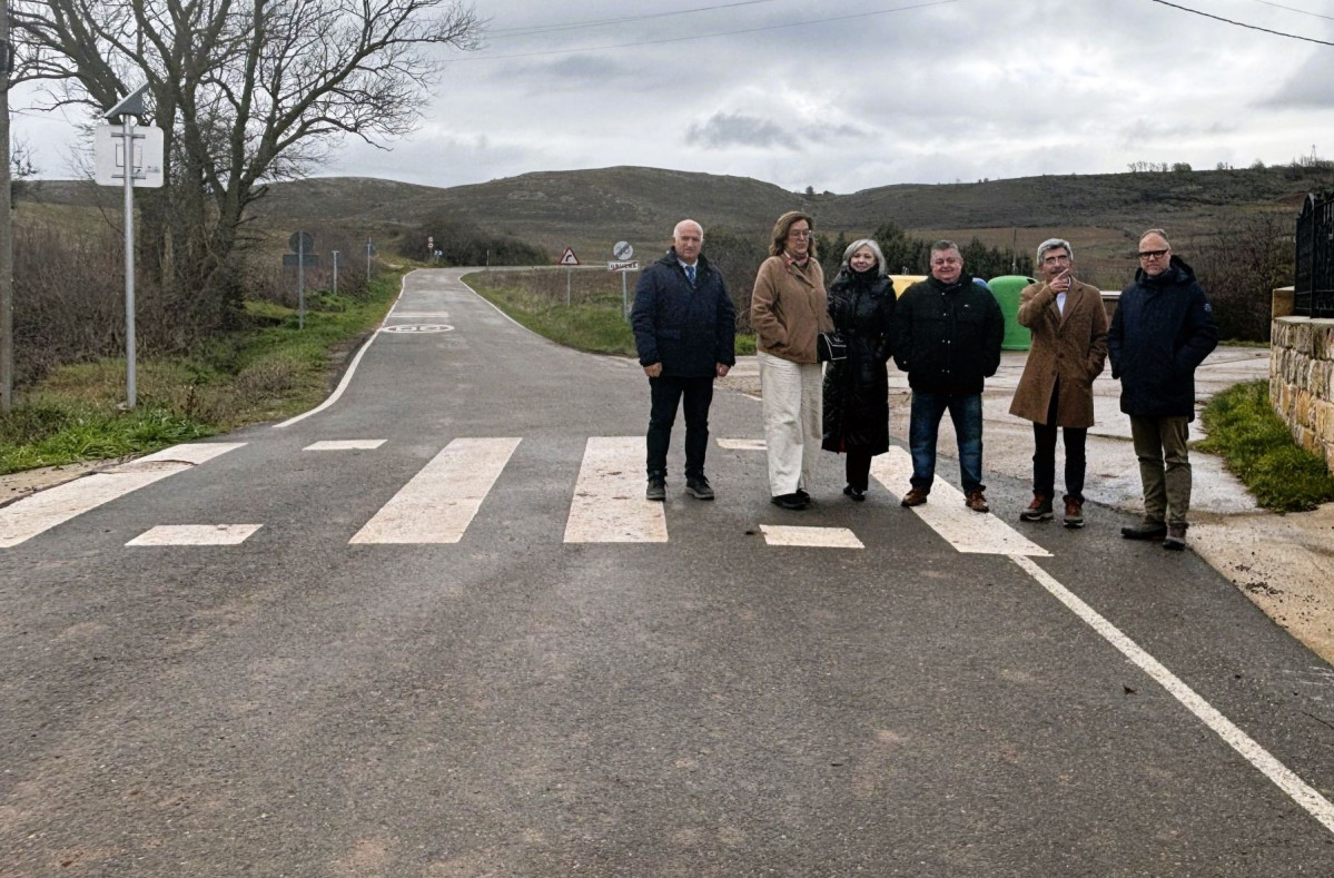 Foto carretera menaza