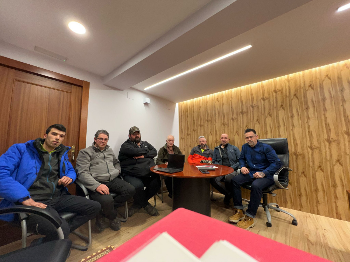 Reuniu00f3n subasta caza Boca