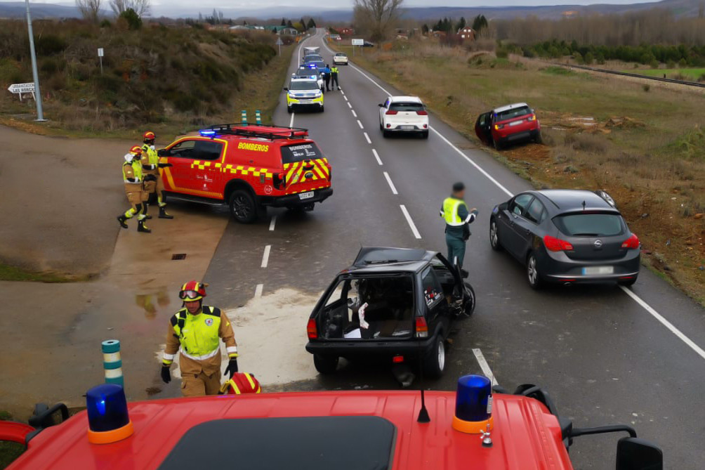 Bomberos de leu00f3n accidente villaquilambre