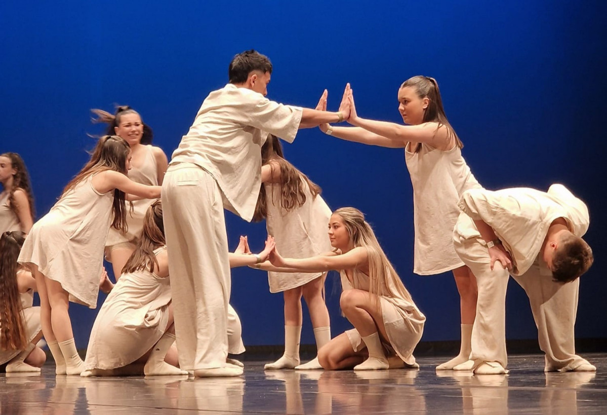 We art dance aguilar (2)