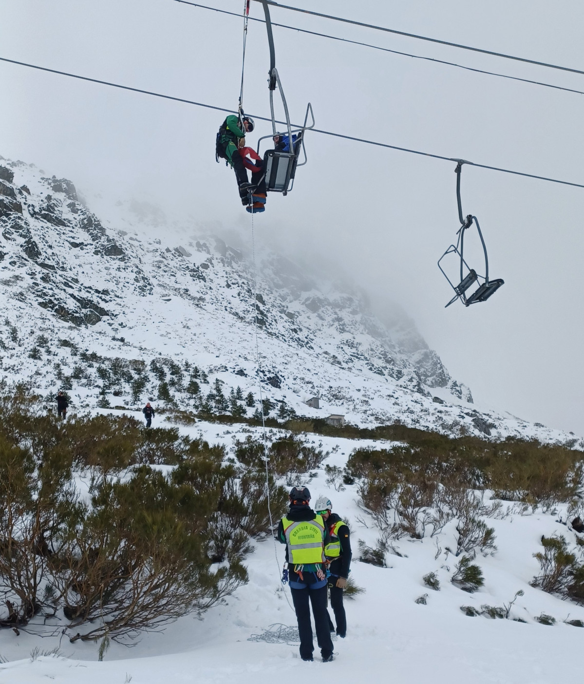 Practicas rescate telesilla greim de sabero San Isidro (2)