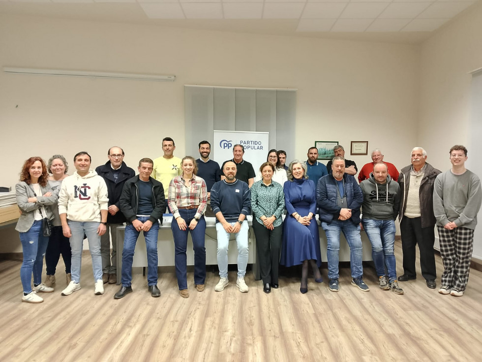 Reunión Ester Muñoz con alcaldes y portavoces de municipios de la Ribera del Esla y el Porma