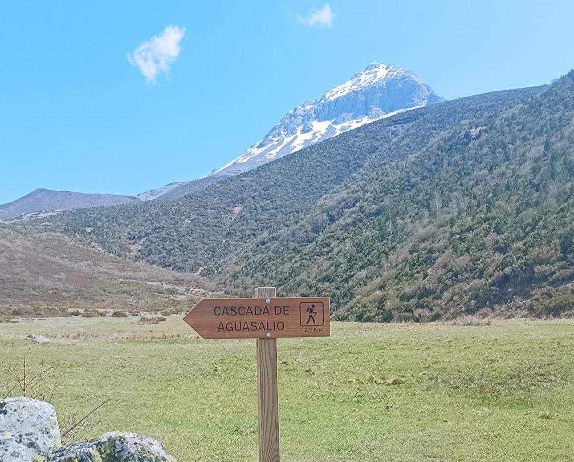 Ruta cascada de aguasalio valverde de la sierra (7)