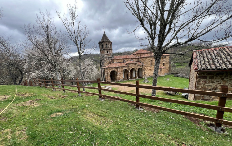 Cerramiento santuario virgen de la velilla