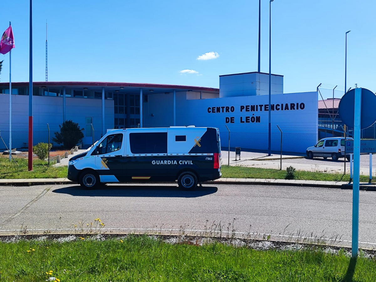 Guardia civil carcel mansilla villahierro