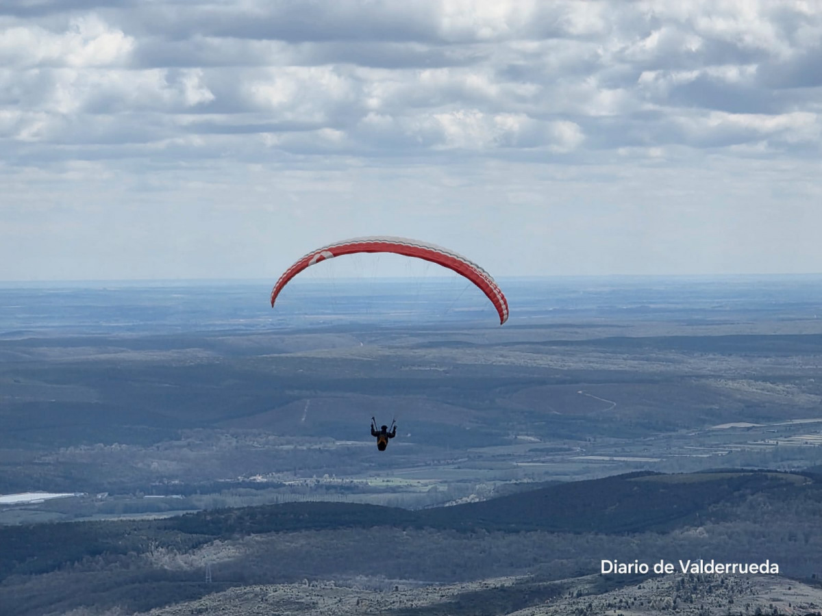 Vuelos parapente la camperona sabero (1)