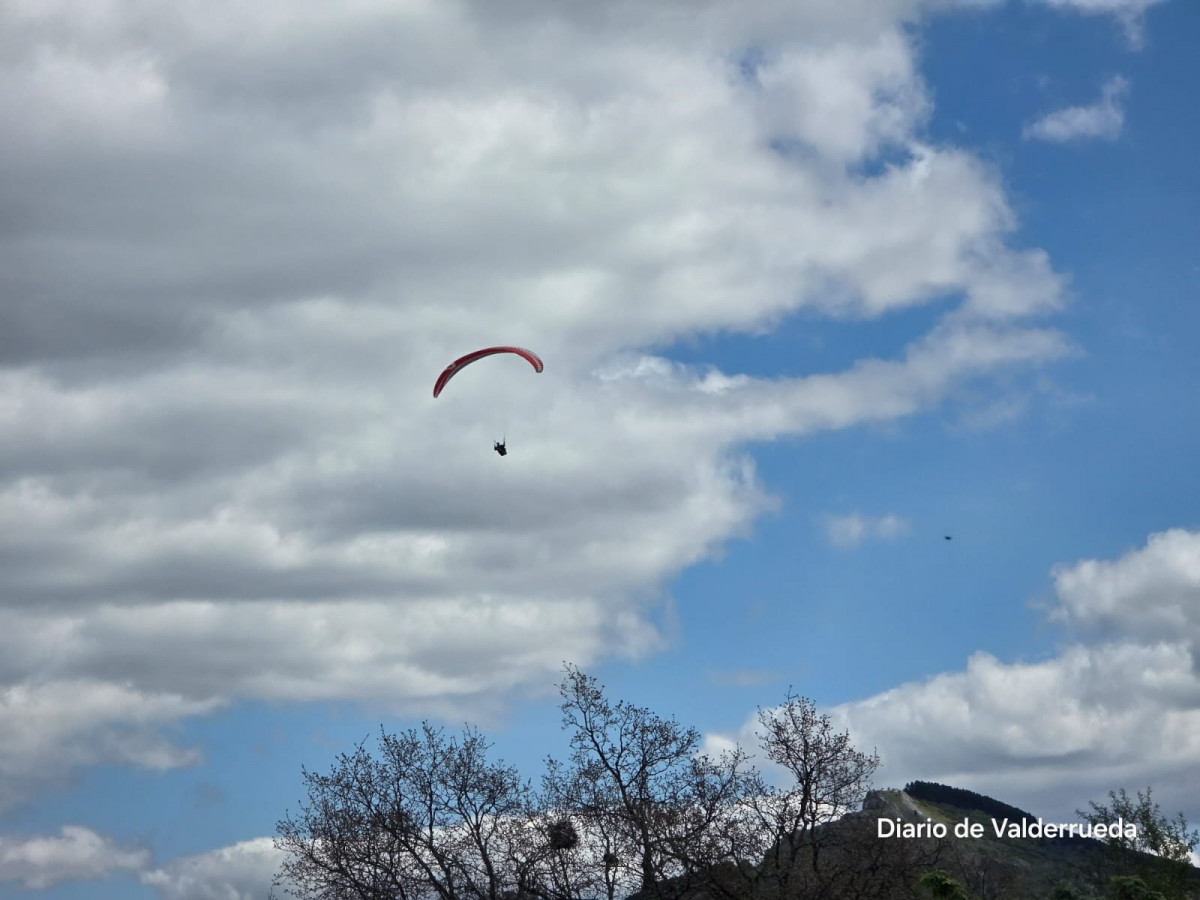 Vuelos parapente la camperona sabero (3)