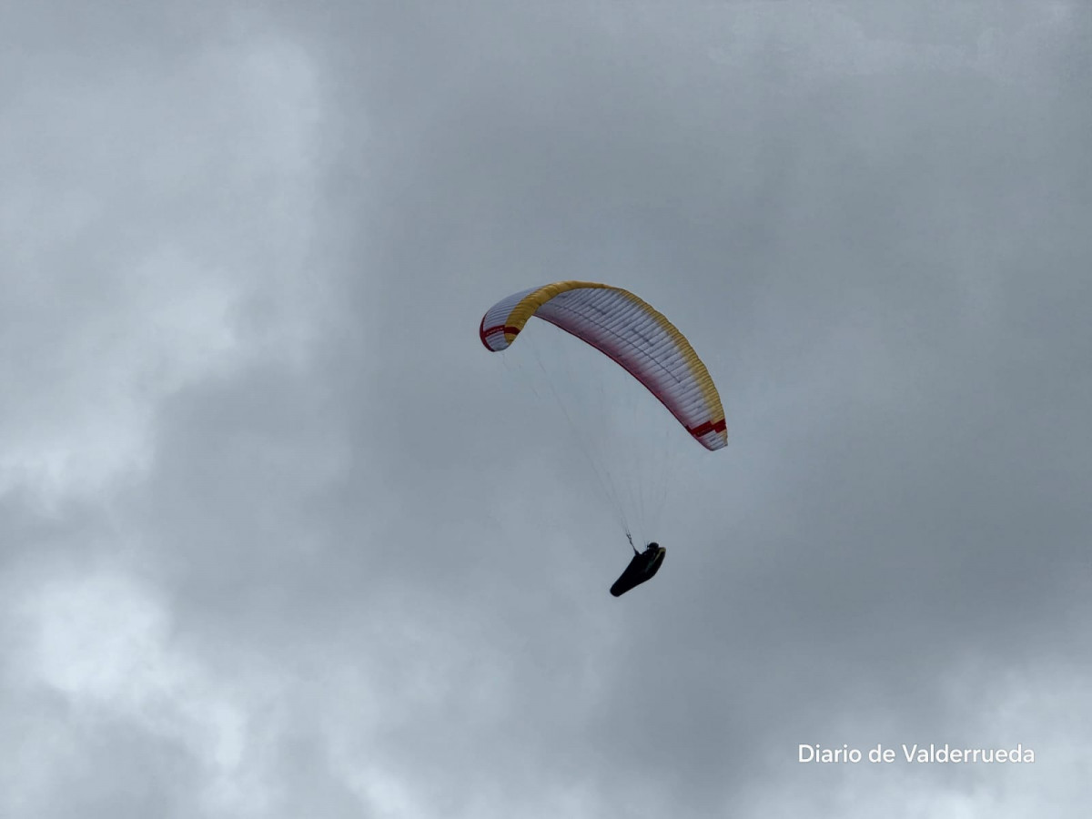 Vuelos parapente la camperona sabero (5)