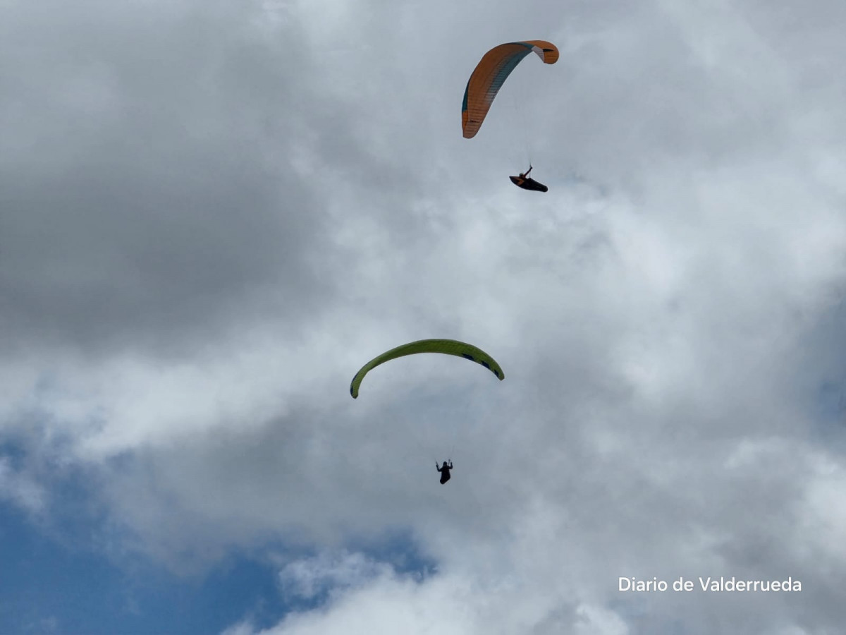 Vuelos parapente la camperona sabero (7)