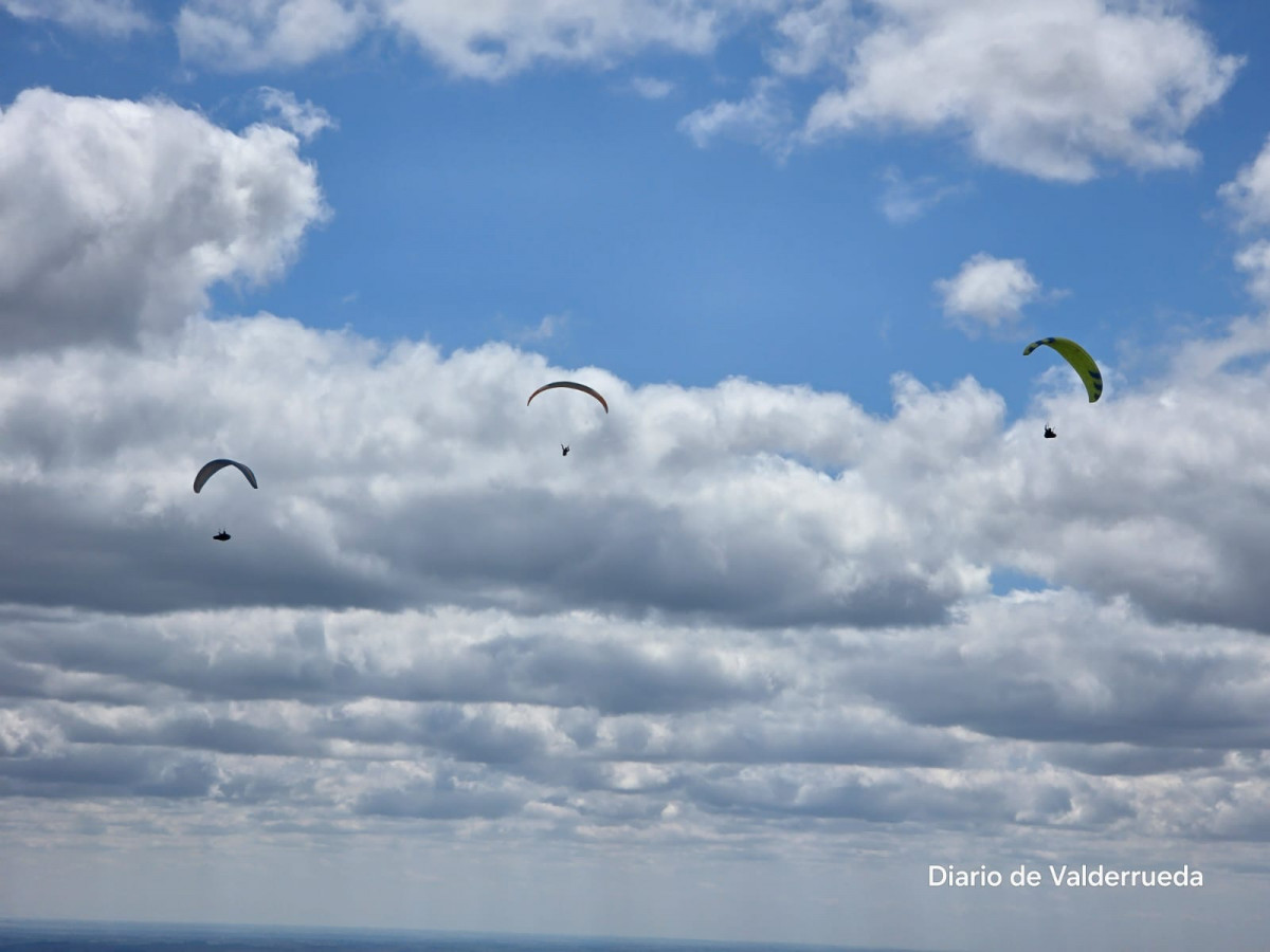 Vuelos parapente la camperona sabero (8)