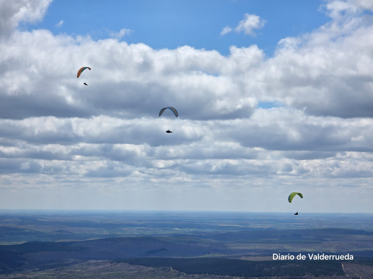 Vuelos parapente la camperona sabero (9)