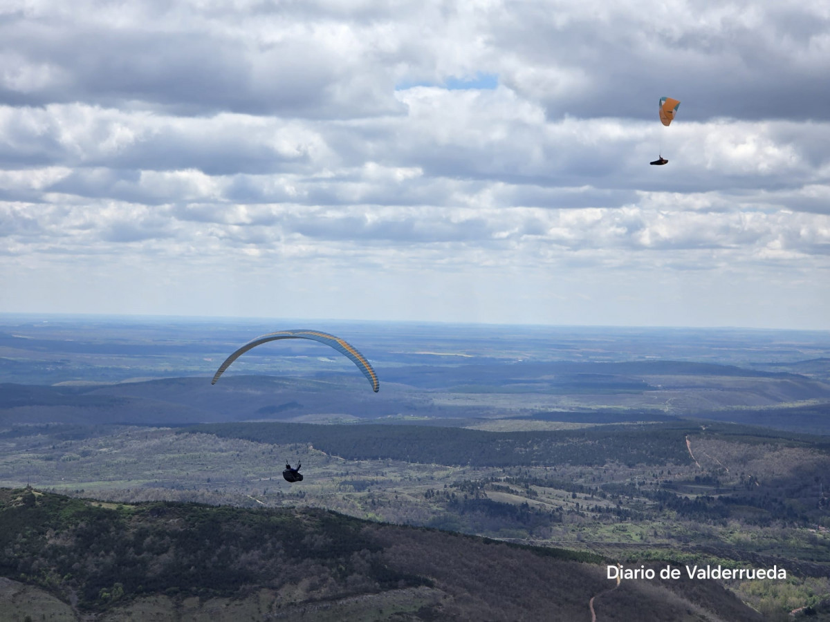 Vuelos parapente la camperona sabero (12)