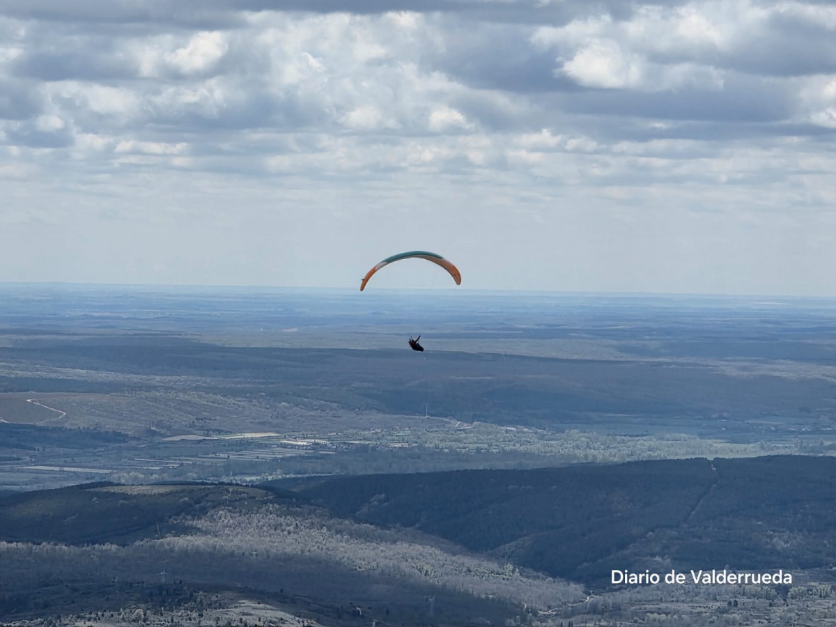 Vuelos parapente la camperona sabero (17)