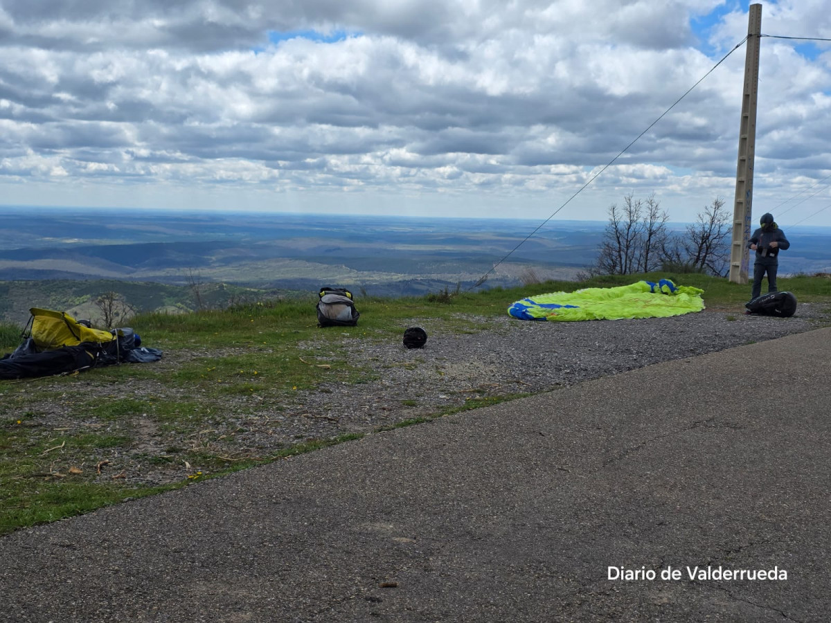 Vuelos parapente la camperona sabero (6)