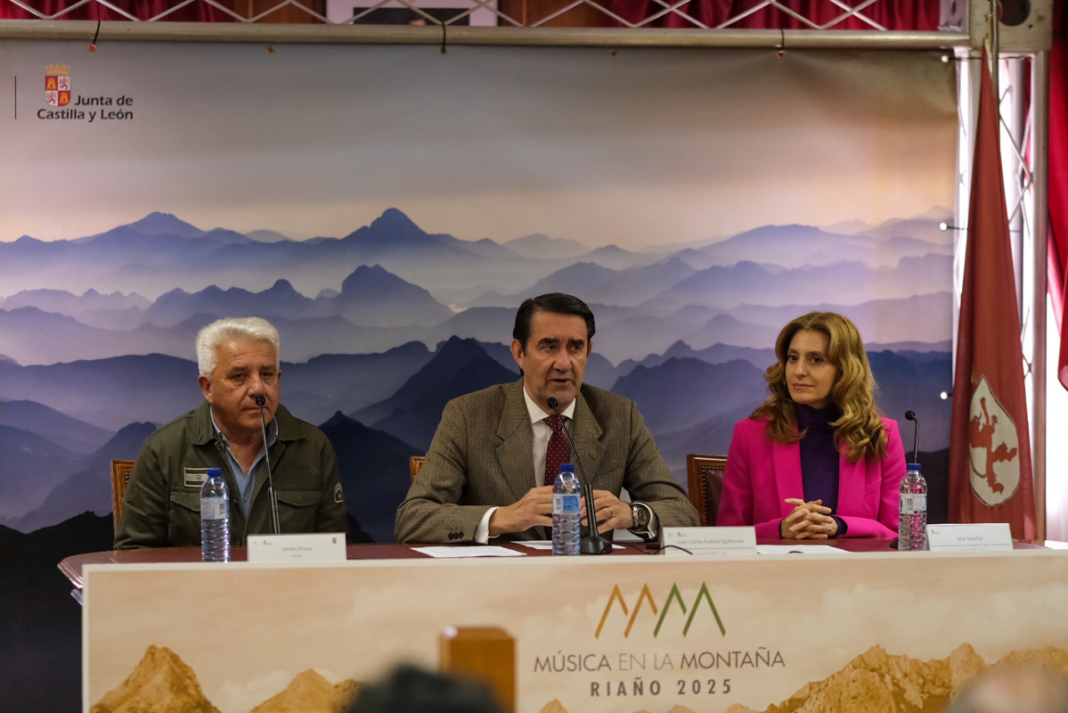 20250507 CONSEJERO MEDIO AMBIENTE PRESENTA VERANO RIAu00d1O 2