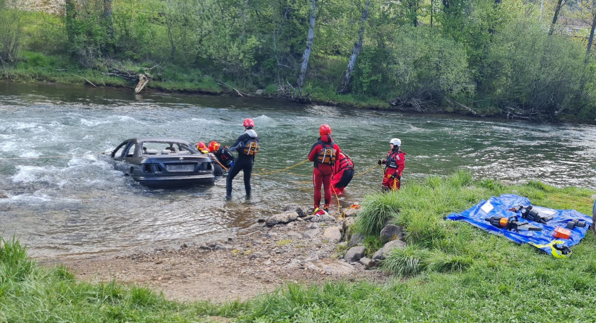Simulacro bomberos canal de aguas bravas sabero alejico (1)
