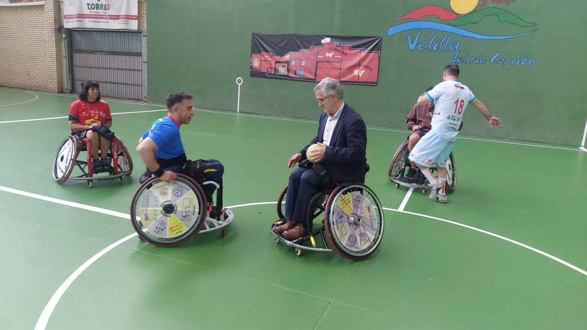 Partido balonmano en silla de ruedas velilla (1)