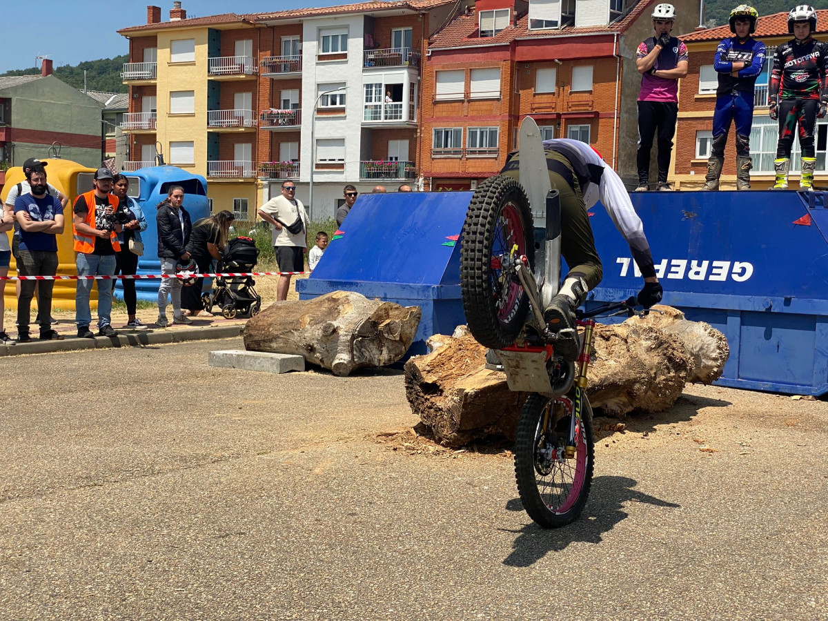 Concentracion de motos miuras 2025 cistierna (3)